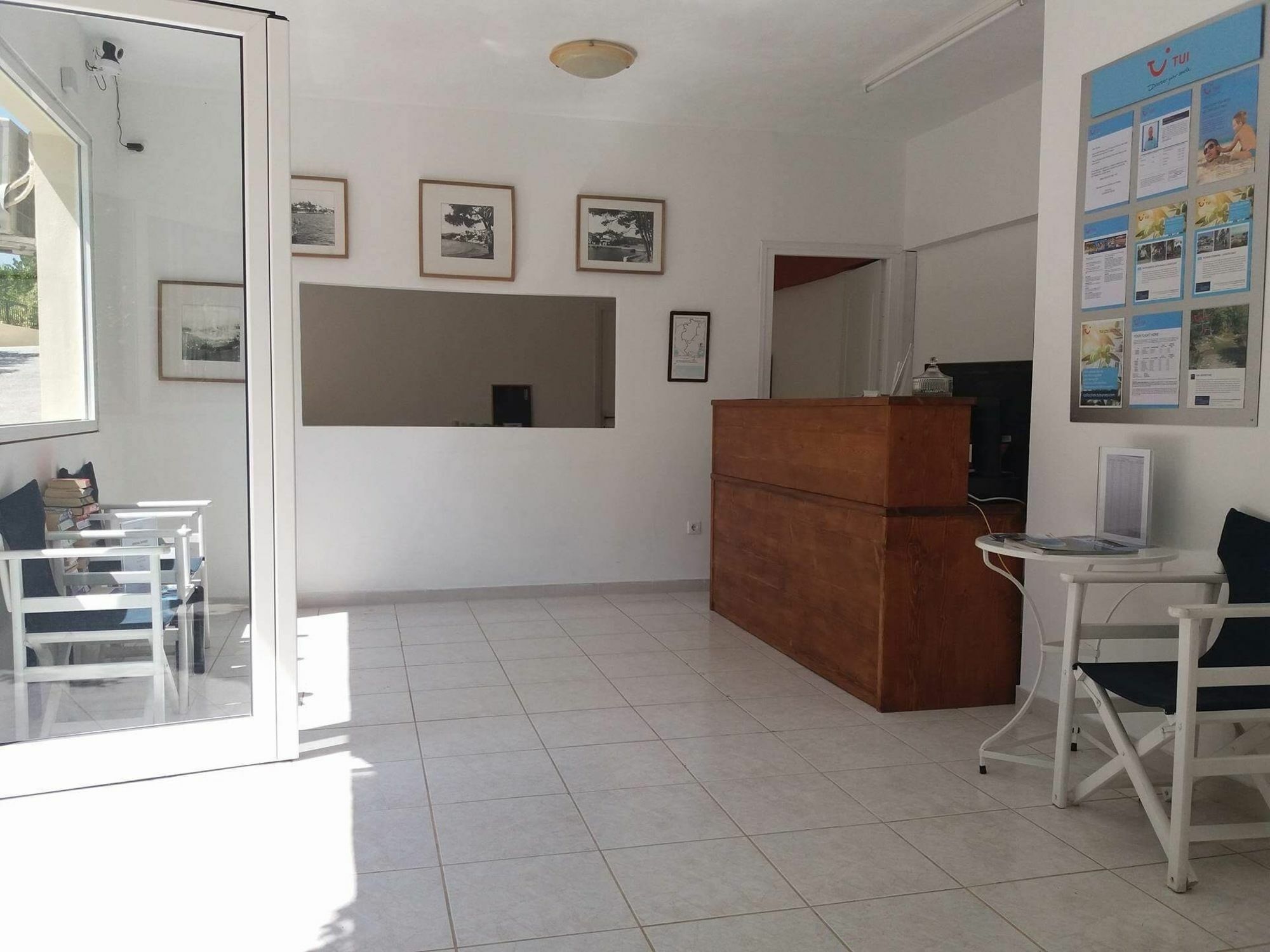 Hermes Hotel Vromolimnos Luaran gambar