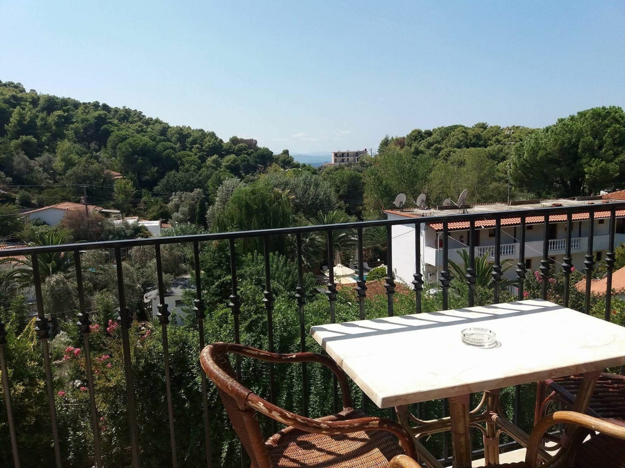 Hermes Hotel Vromolimnos Luaran gambar
